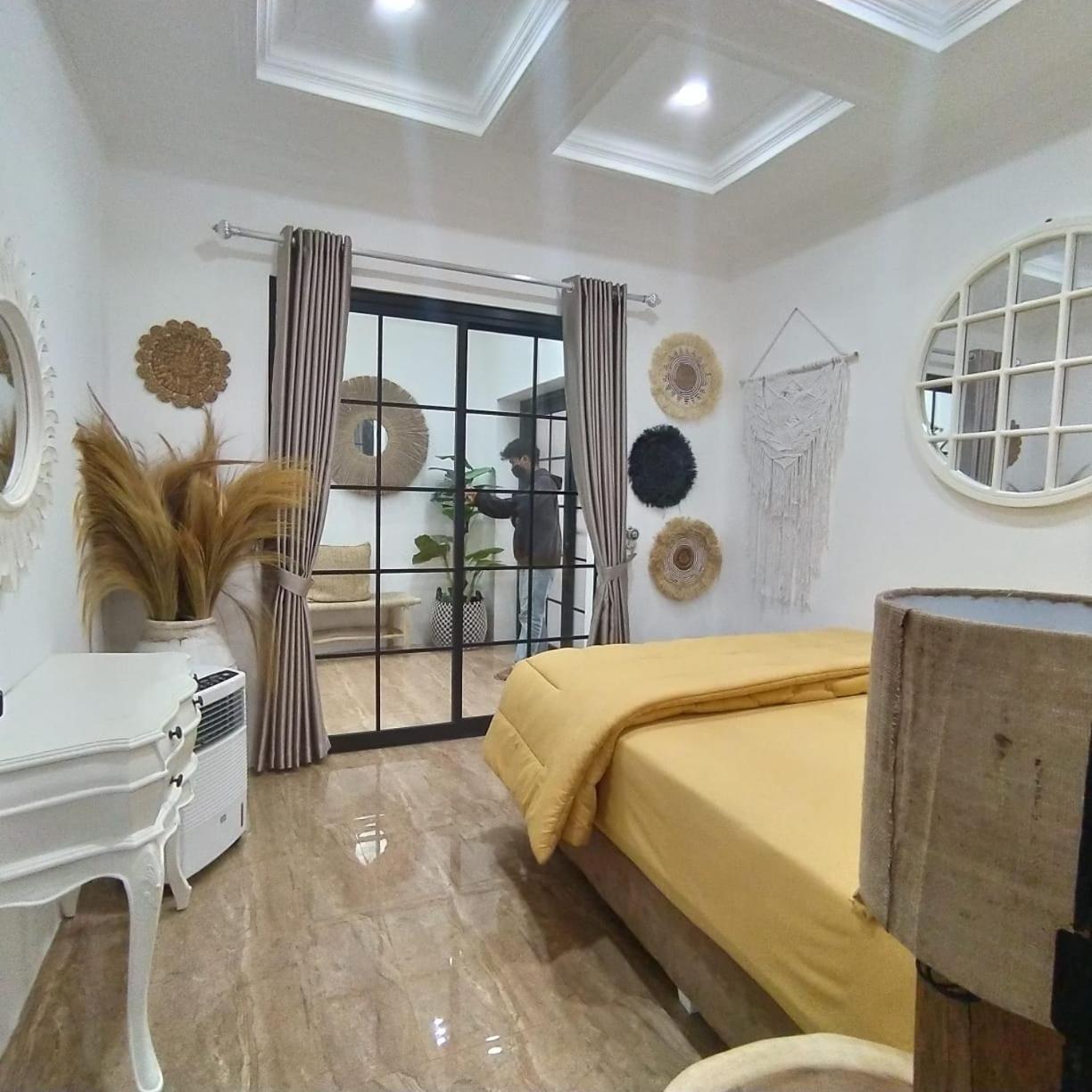 Villa Kota Bunga Malini 7 Cinengangirang Eksteriør bilde